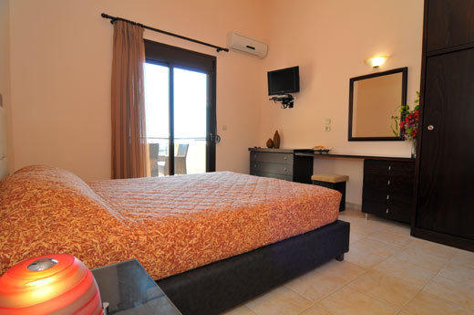 Golden Sunrise Apartments Chrisi Ammoudia Exteriör bild